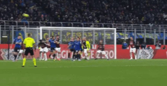 1675632521361089322.gif 国米34A.gif